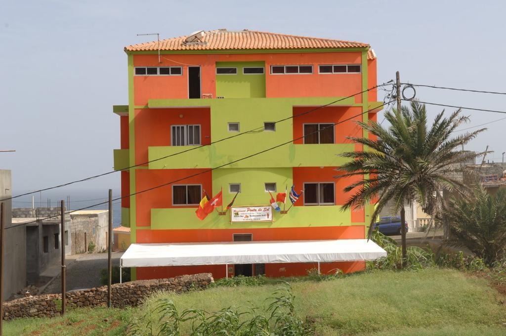 Hotel Residencial Sintanton Trekking Ponta Do Sol Exterior foto