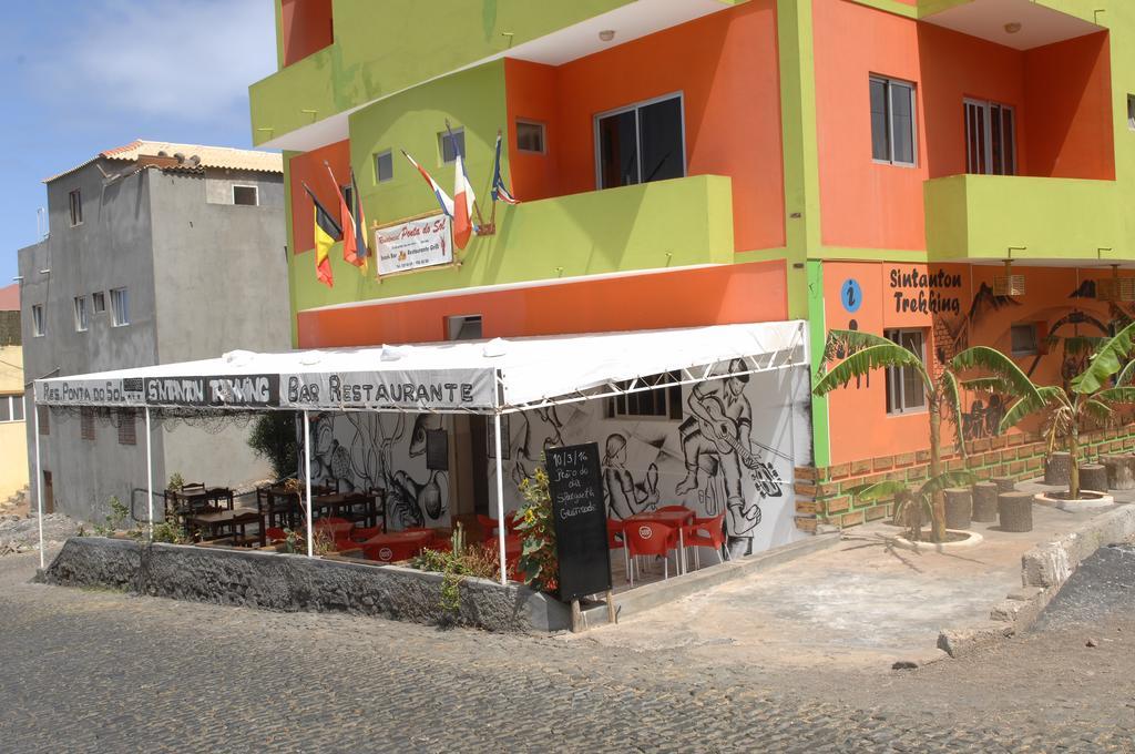 Hotel Residencial Sintanton Trekking Ponta Do Sol Exterior foto