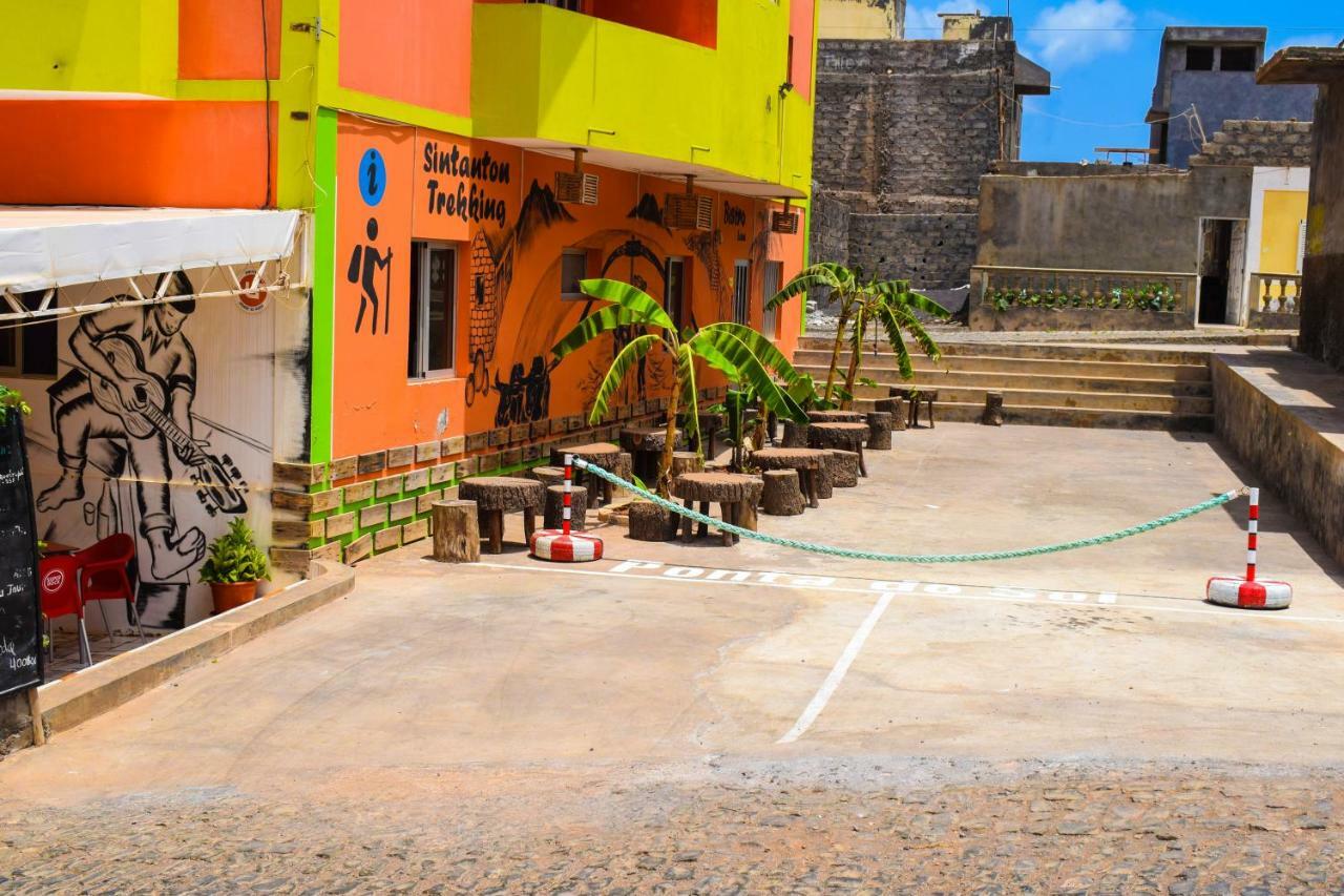 Hotel Residencial Sintanton Trekking Ponta Do Sol Exterior foto